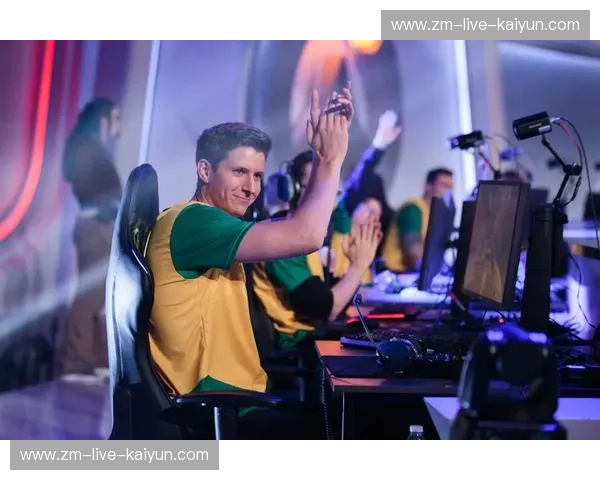 战火重燃:2014世界杯西班牙对决荷兰,一场荡气回肠的复仇之战 战火重燃:2014世界杯西班牙对决荷兰,一场荡气回肠的复仇之战